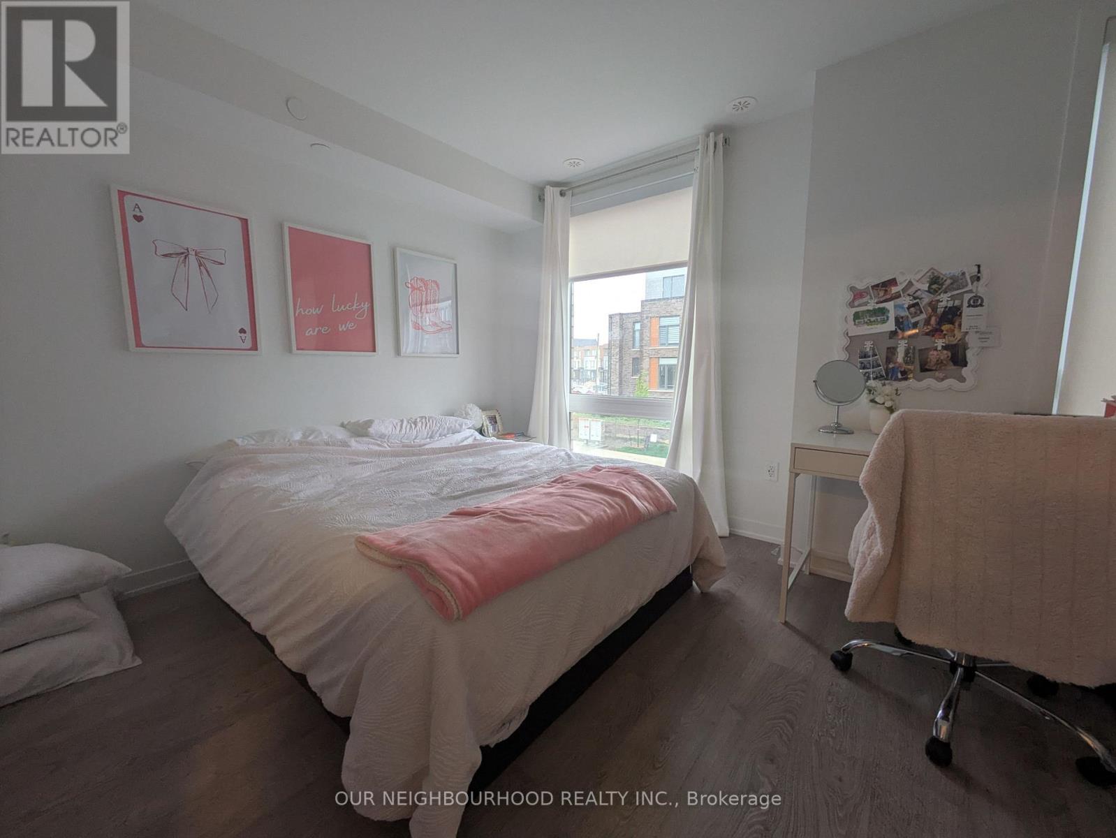 106 Green Gardens Boulevard, Toronto, Ontario M6A 0E5 - Photo 8 - C12184422
