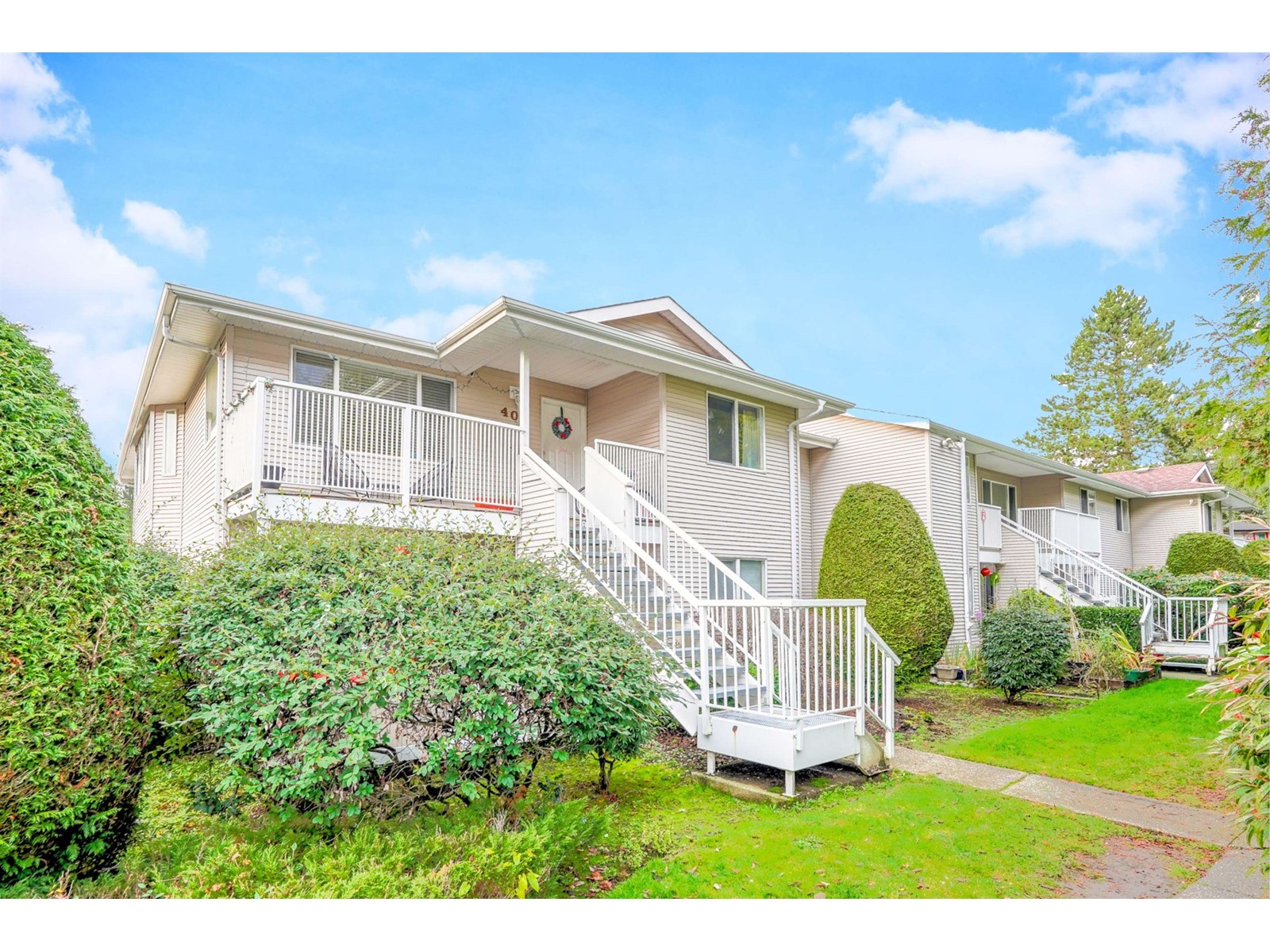 407 13963 72 AVENUE, surrey, British Columbia