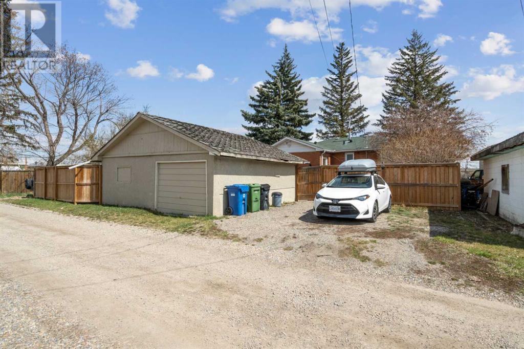 32 Beaupre Crescent Nw, Calgary, Alberta  T3B 2S8 - Photo 43 - A2216187
