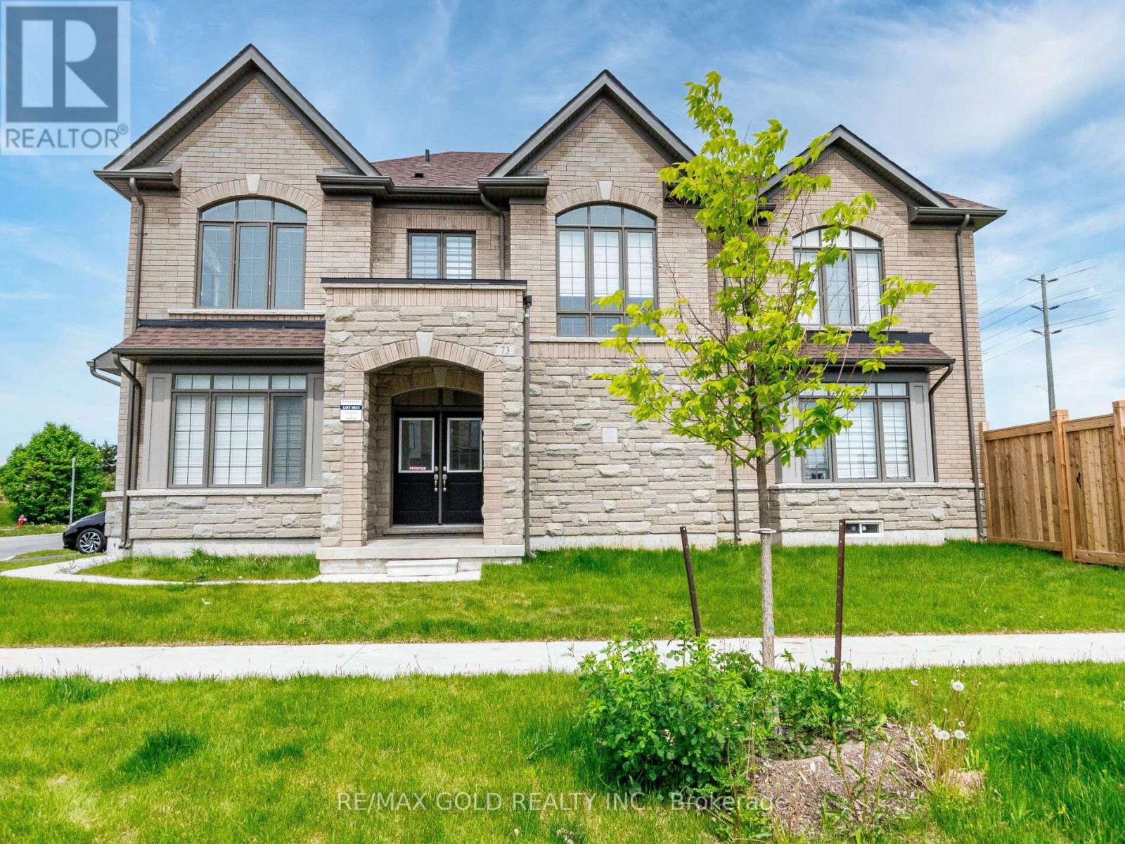 73 Eastman Drive N, Brampton (Credit Valley), Ontario  L6X 5S5 - Photo 3 - W12184209