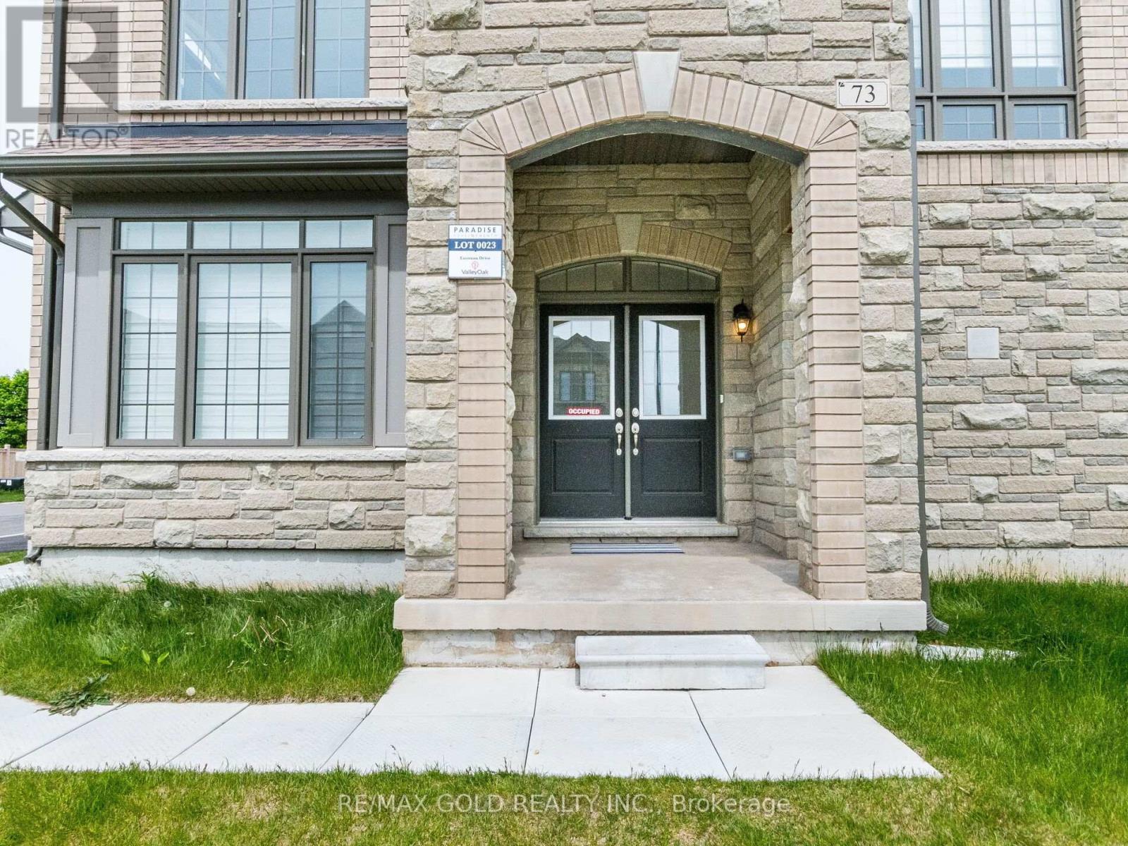 73 Eastman Drive N, Brampton (Credit Valley), Ontario  L6X 5S5 - Photo 6 - W12184209