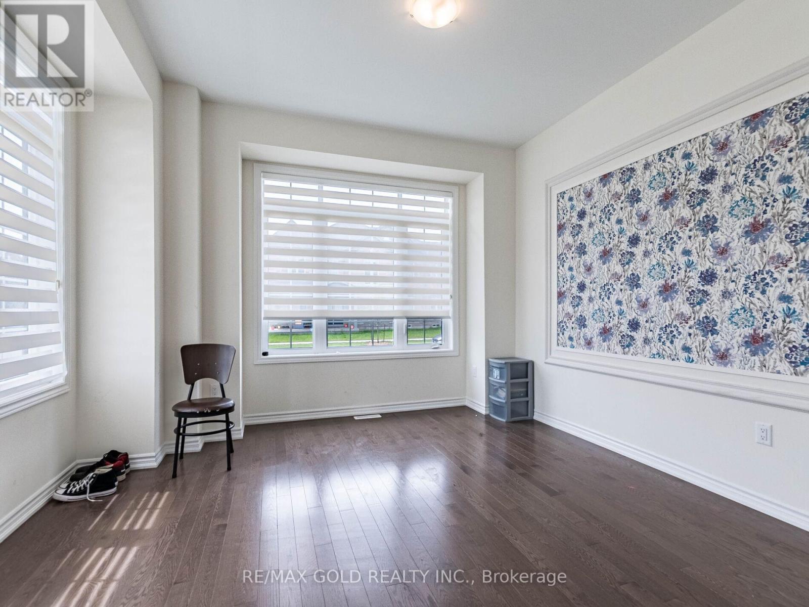 73 Eastman Drive N, Brampton (Credit Valley), Ontario  L6X 5S5 - Photo 8 - W12184209