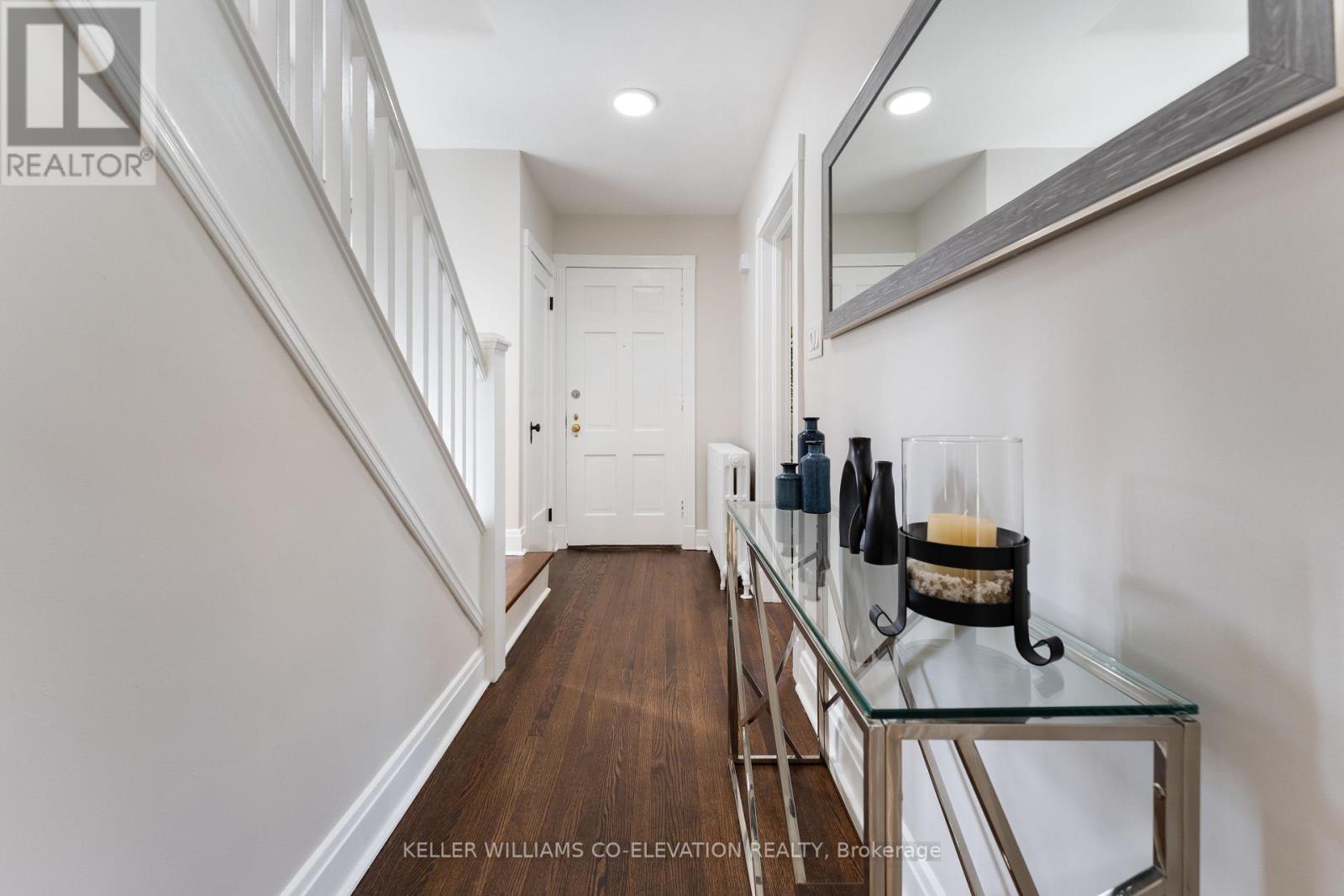 23 Humbervale Boulevard, Toronto, Ontario  M8Y 3P3 - Photo 14 - W12184210
