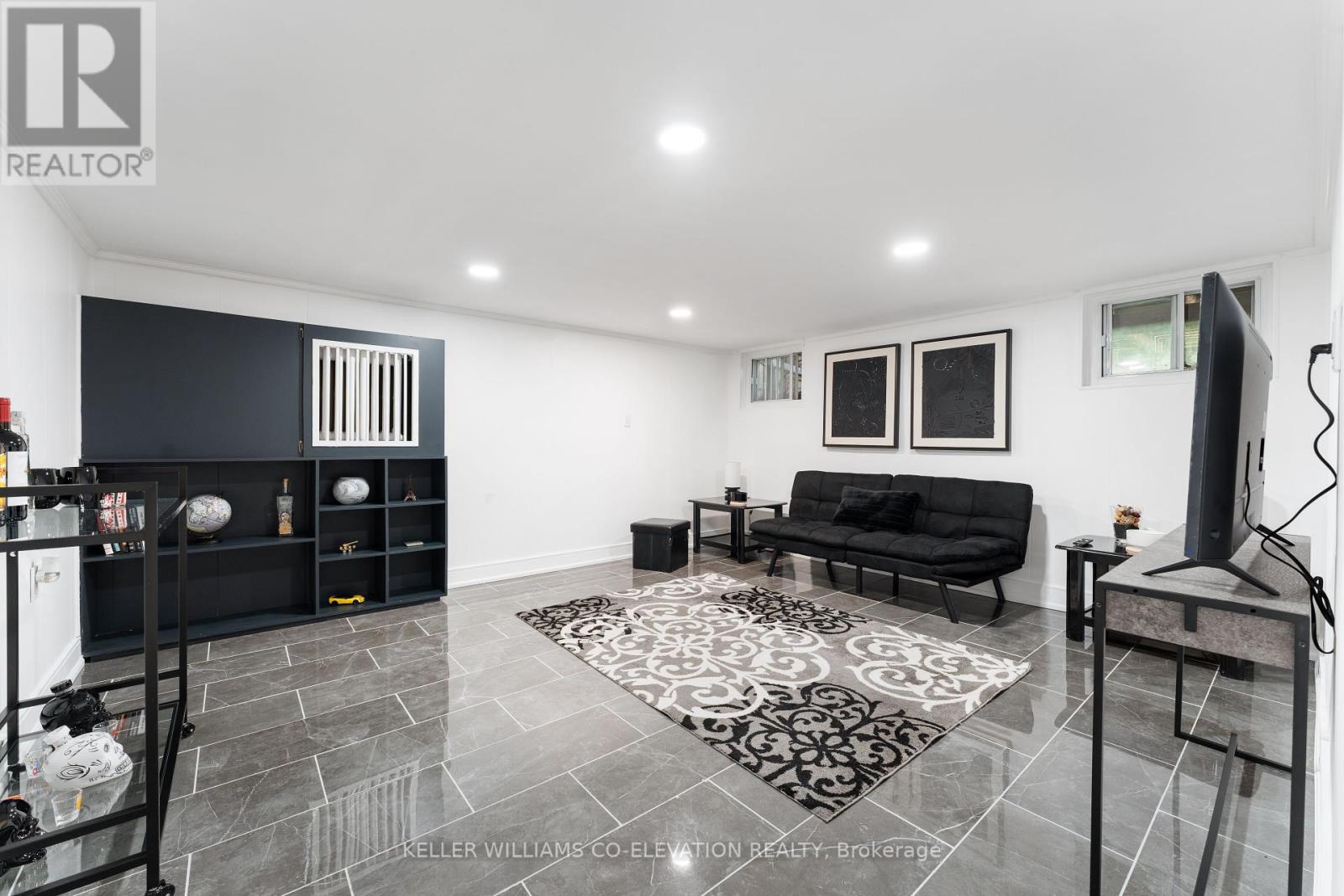 23 Humbervale Boulevard, Toronto, Ontario  M8Y 3P3 - Photo 30 - W12184210