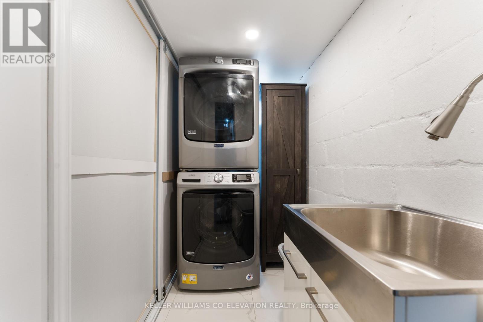 23 Humbervale Boulevard, Toronto, Ontario  M8Y 3P3 - Photo 36 - W12184210