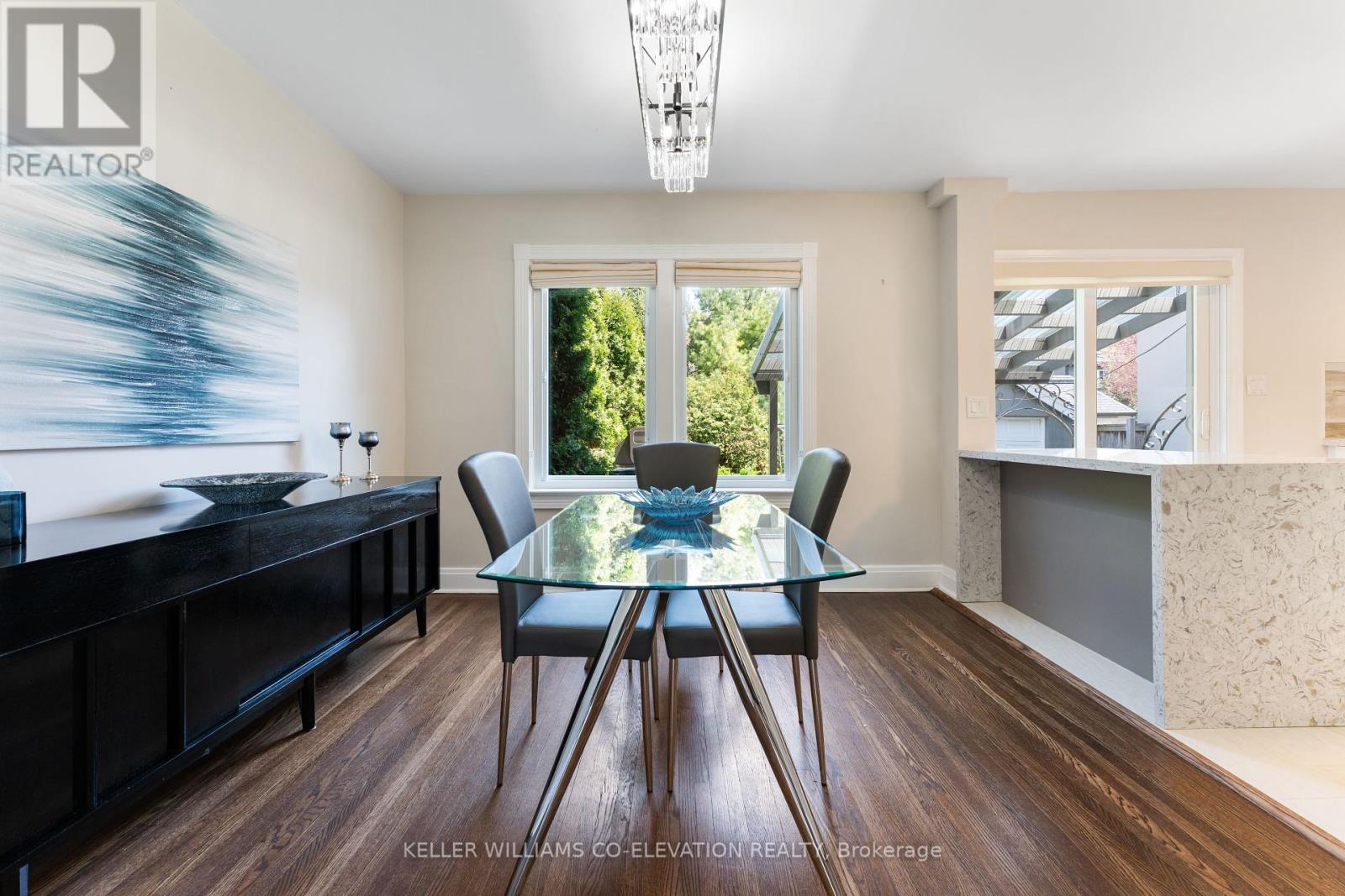 23 Humbervale Boulevard, Toronto, Ontario  M8Y 3P3 - Photo 7 - W12184210