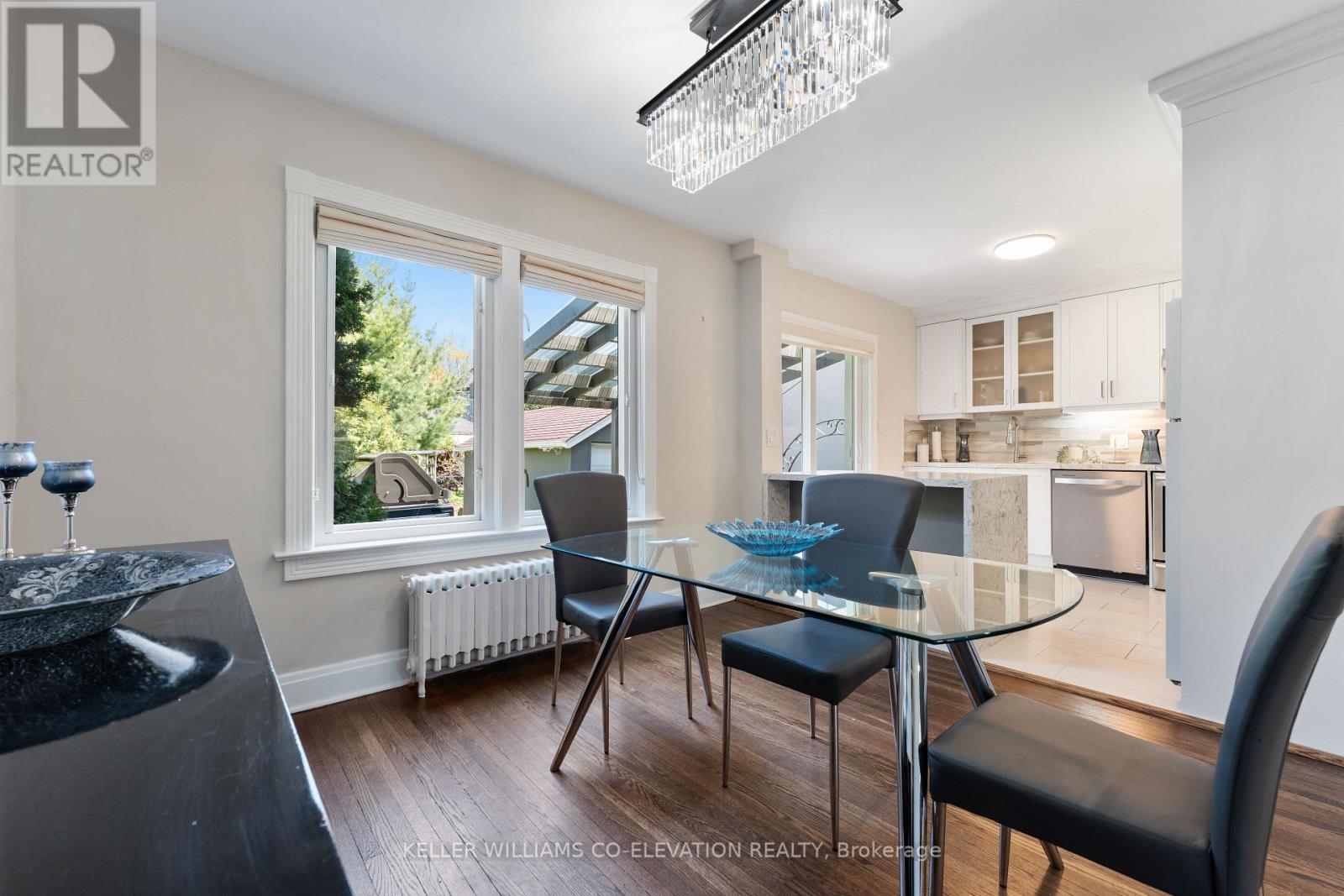 23 Humbervale Boulevard, Toronto, Ontario  M8Y 3P3 - Photo 9 - W12184210