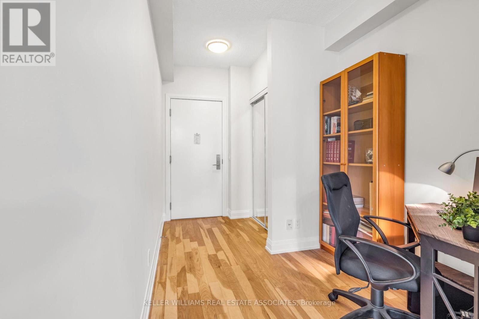 1504 - 56 Annie Craig Drive, Toronto (Mimico), Ontario  M8V 0C8 - Photo 9 - W12184214