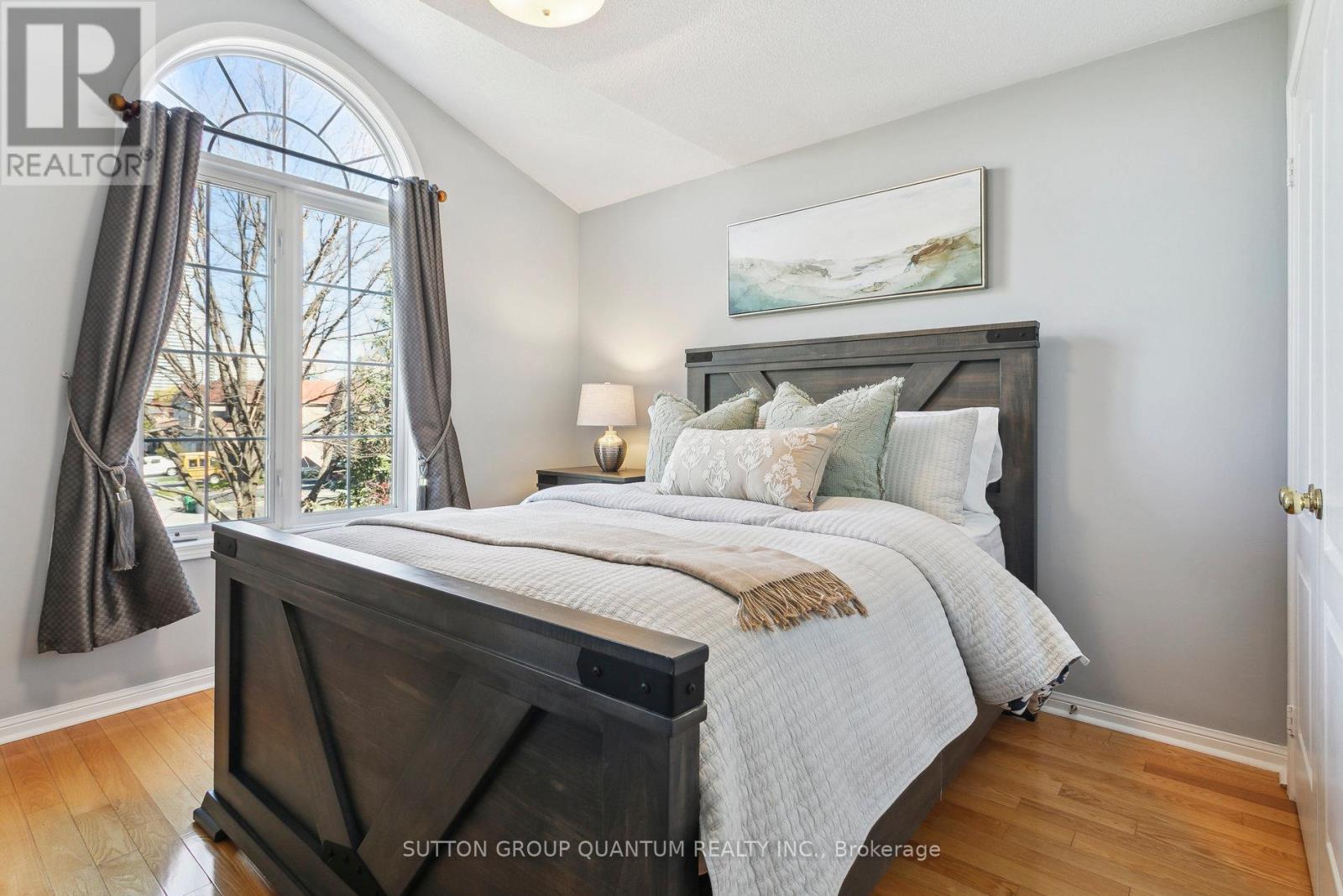 3440 Crompton Crescent, Mississauga, Ontario  L5B 4C5 - Photo 28 - W12184216