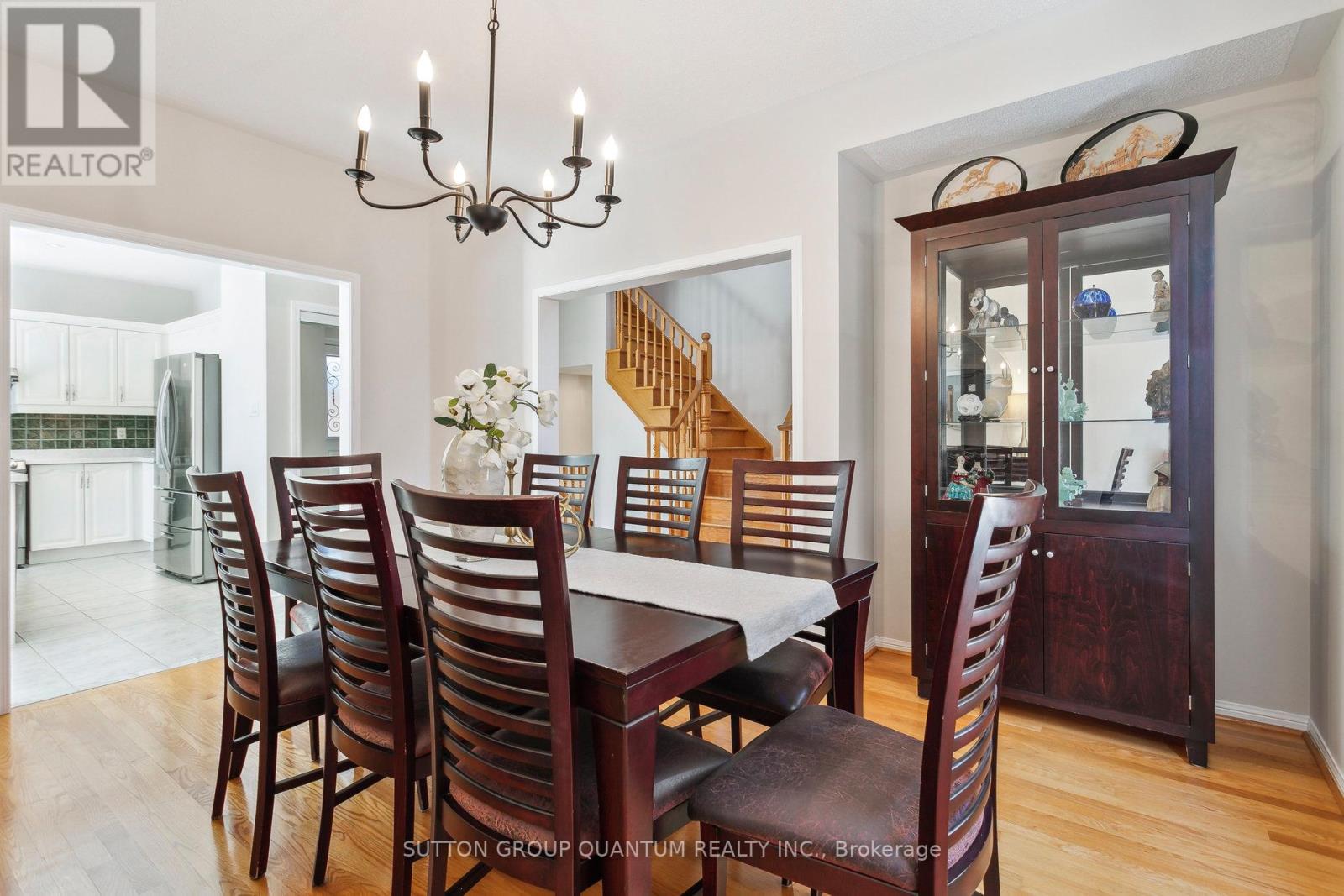 3440 Crompton Crescent, Mississauga, Ontario  L5B 4C5 - Photo 6 - W12184216