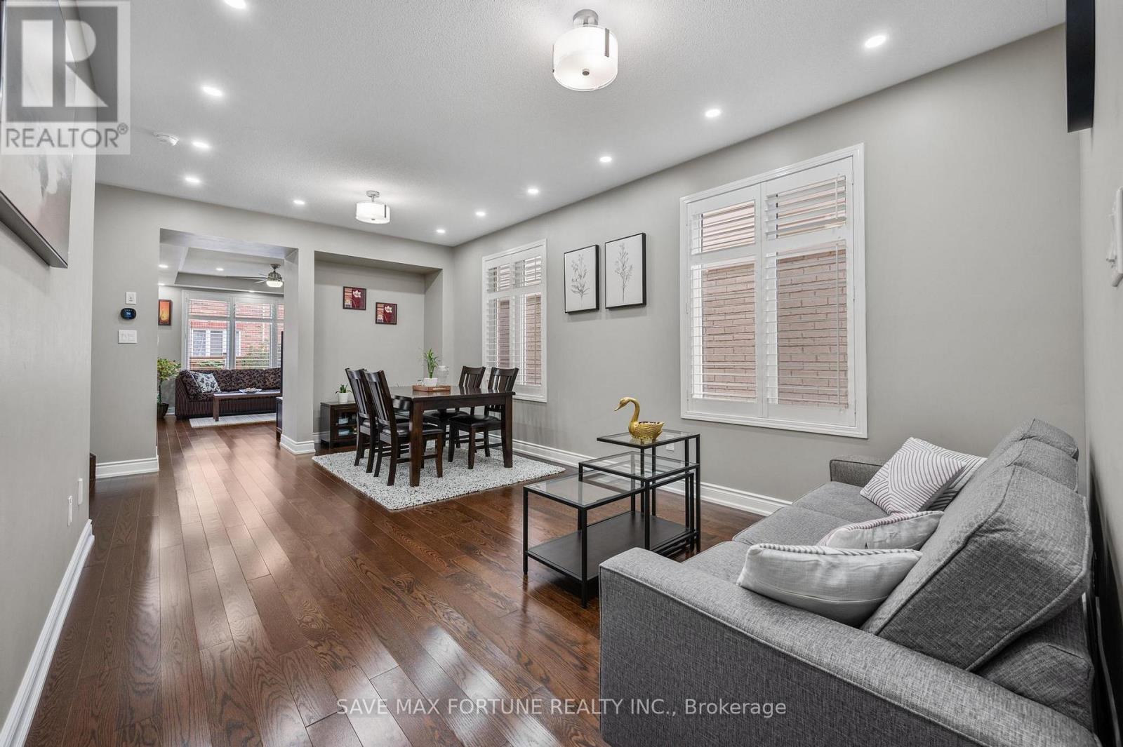 Property at 262 CEDRIC TERRACE image 4