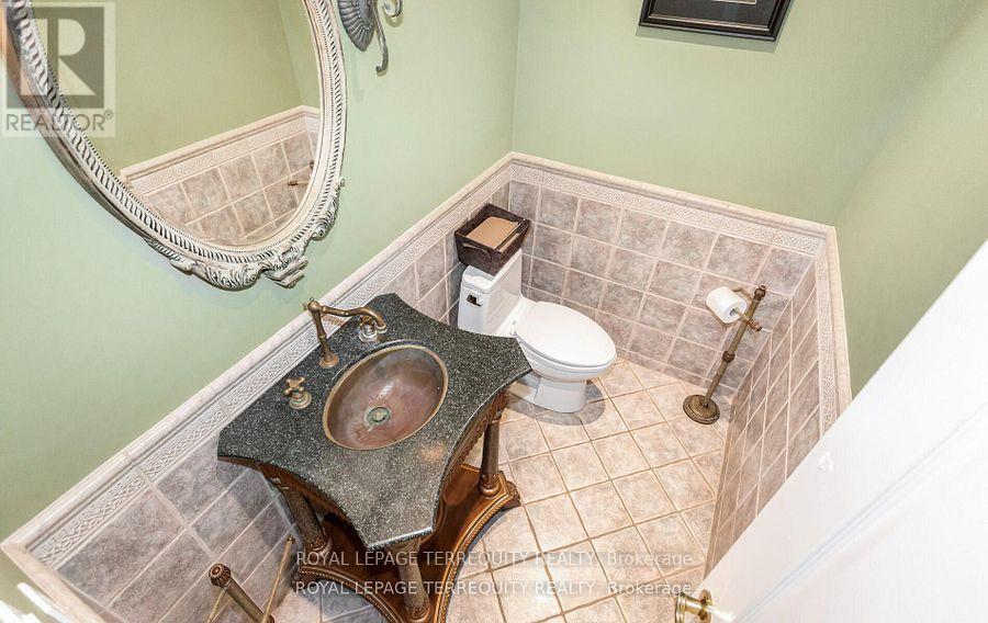 1714 Globe Court, Mississauga, Ontario  L5L 3G5 - Photo 20 - W12184225