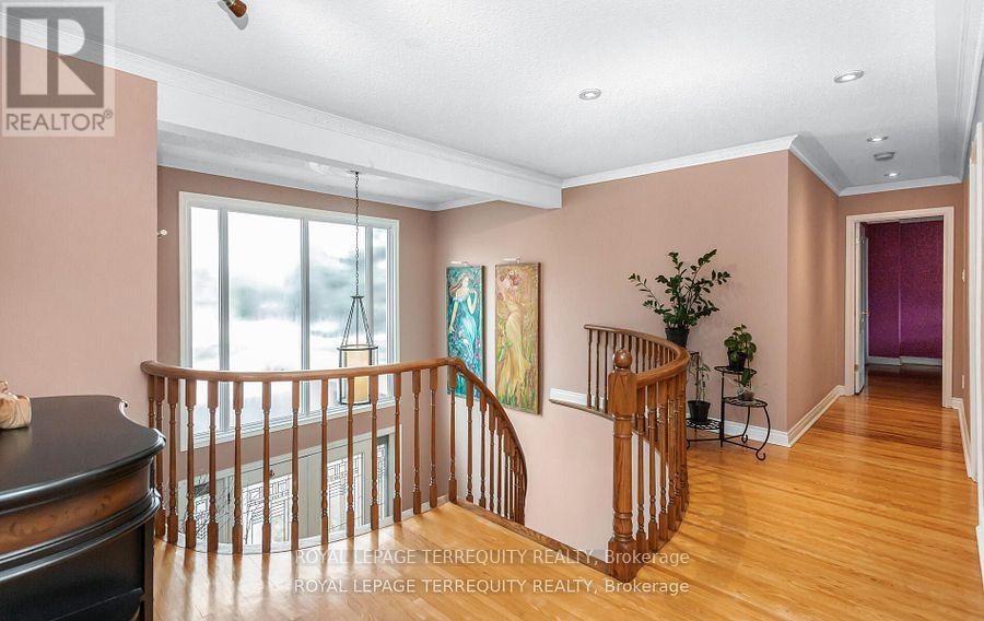 1714 Globe Court, Mississauga, Ontario  L5L 3G5 - Photo 22 - W12184225