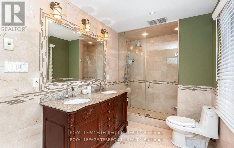 1714 Globe Court, Mississauga, Ontario  L5L 3G5 - Photo 26 - W12184225