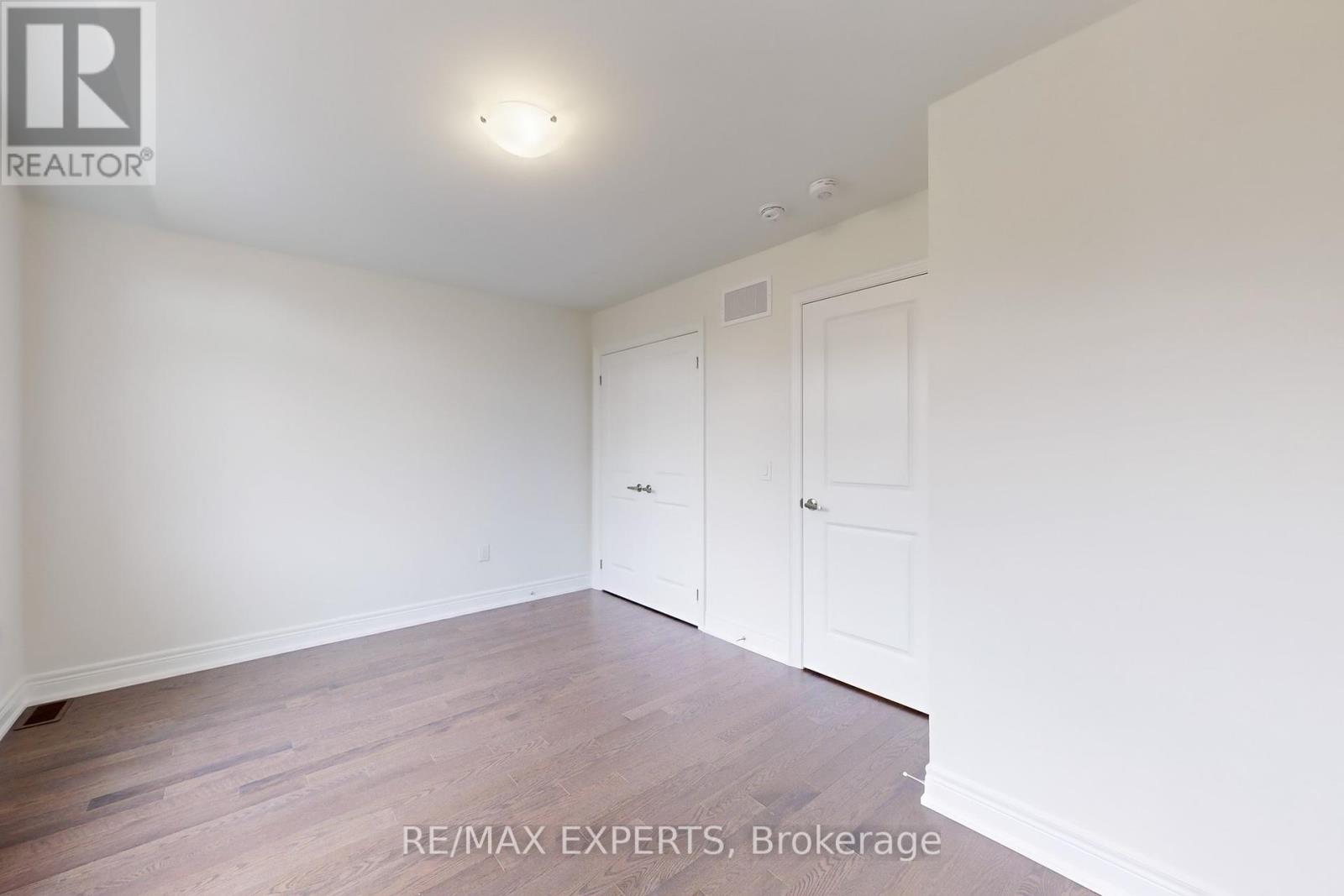 47 Grassbank Road, Brampton (Sandringham-Wellington North), Ontario  L6R 4E3 - Photo 40 - W12184241