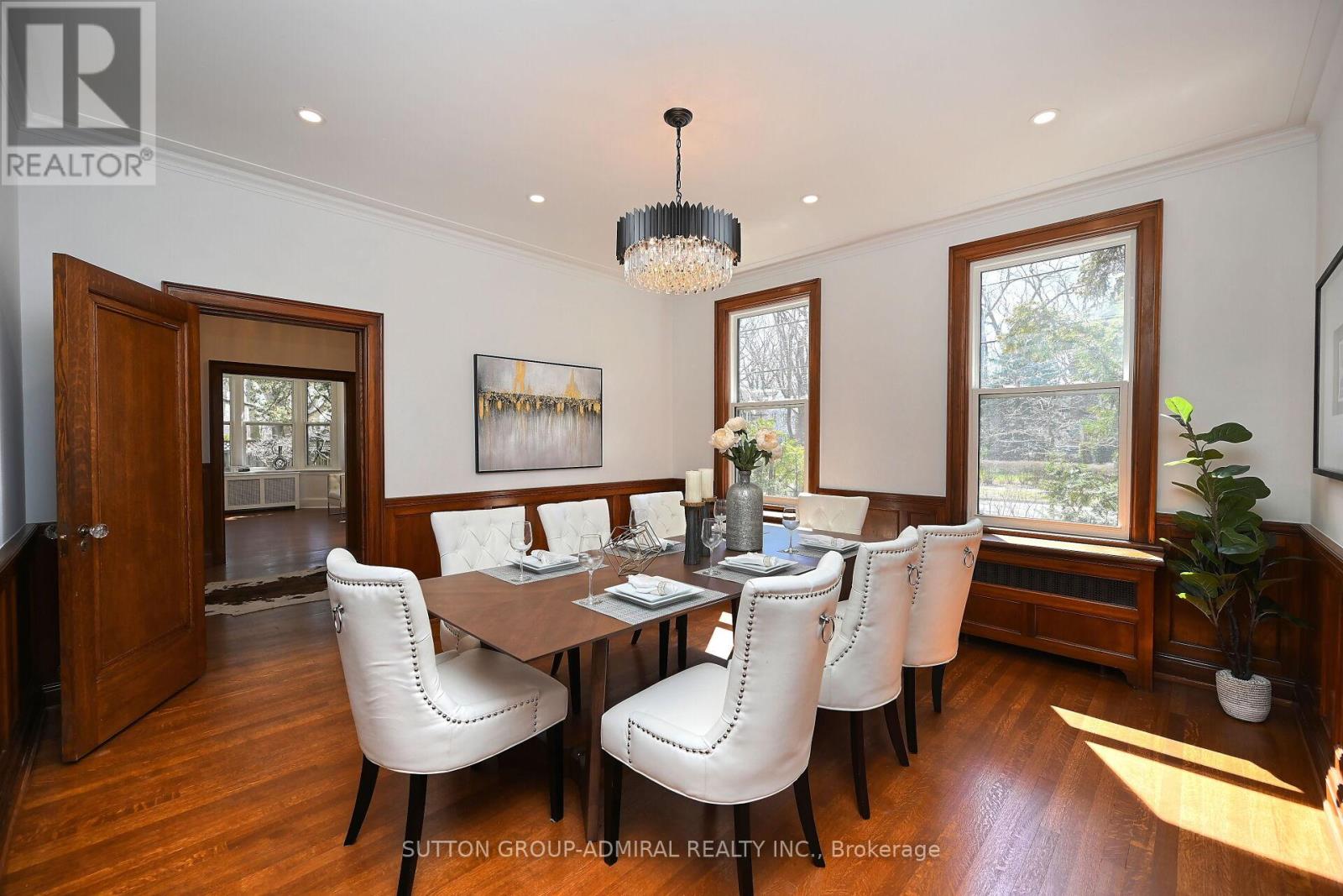 987 Royal York Road, Toronto, Ontario  M8X 2E8 - Photo 19 - W12184242