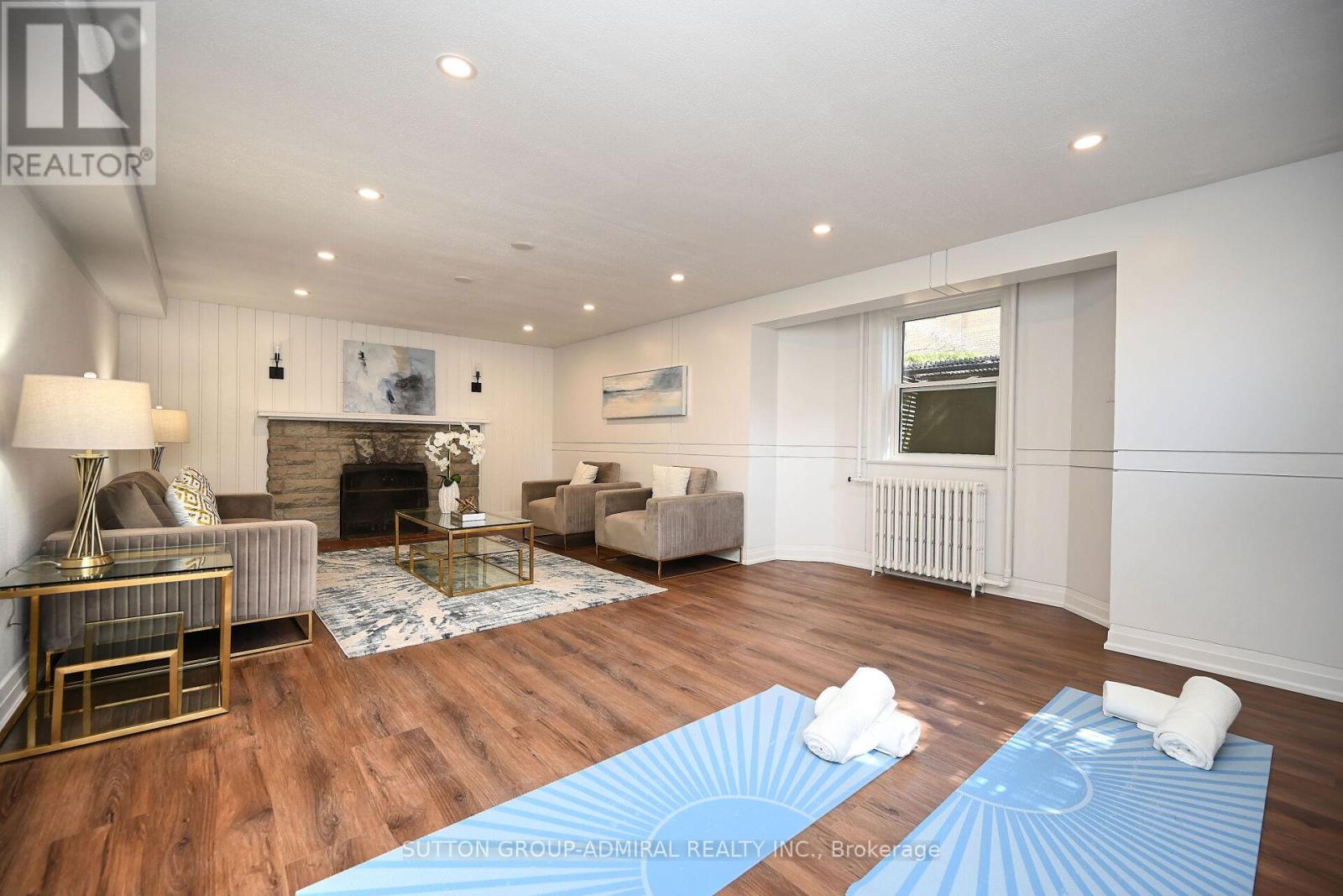 987 Royal York Road, Toronto, Ontario  M8X 2E8 - Photo 33 - W12184242