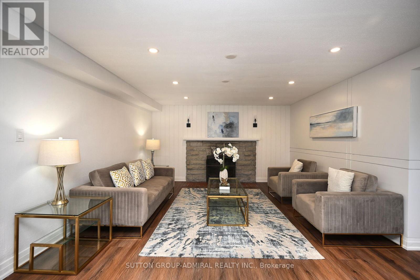 987 Royal York Road, Toronto, Ontario  M8X 2E8 - Photo 35 - W12184242