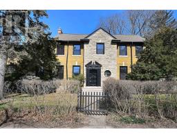 987 ROYAL YORK ROAD, Toronto, Ontario