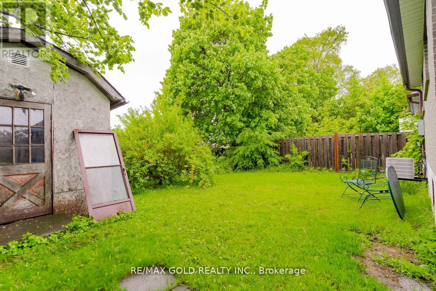 10 Edenridge Drive, Brampton, Ontario  L6T 3B1 - Photo 30 - W12184261