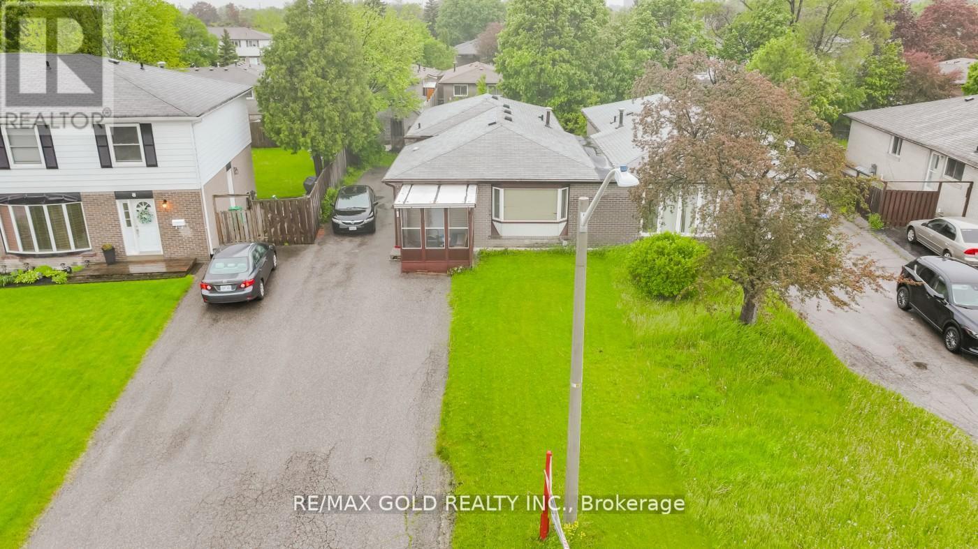 10 Edenridge Drive, Brampton, Ontario  L6T 3B1 - Photo 33 - W12184261