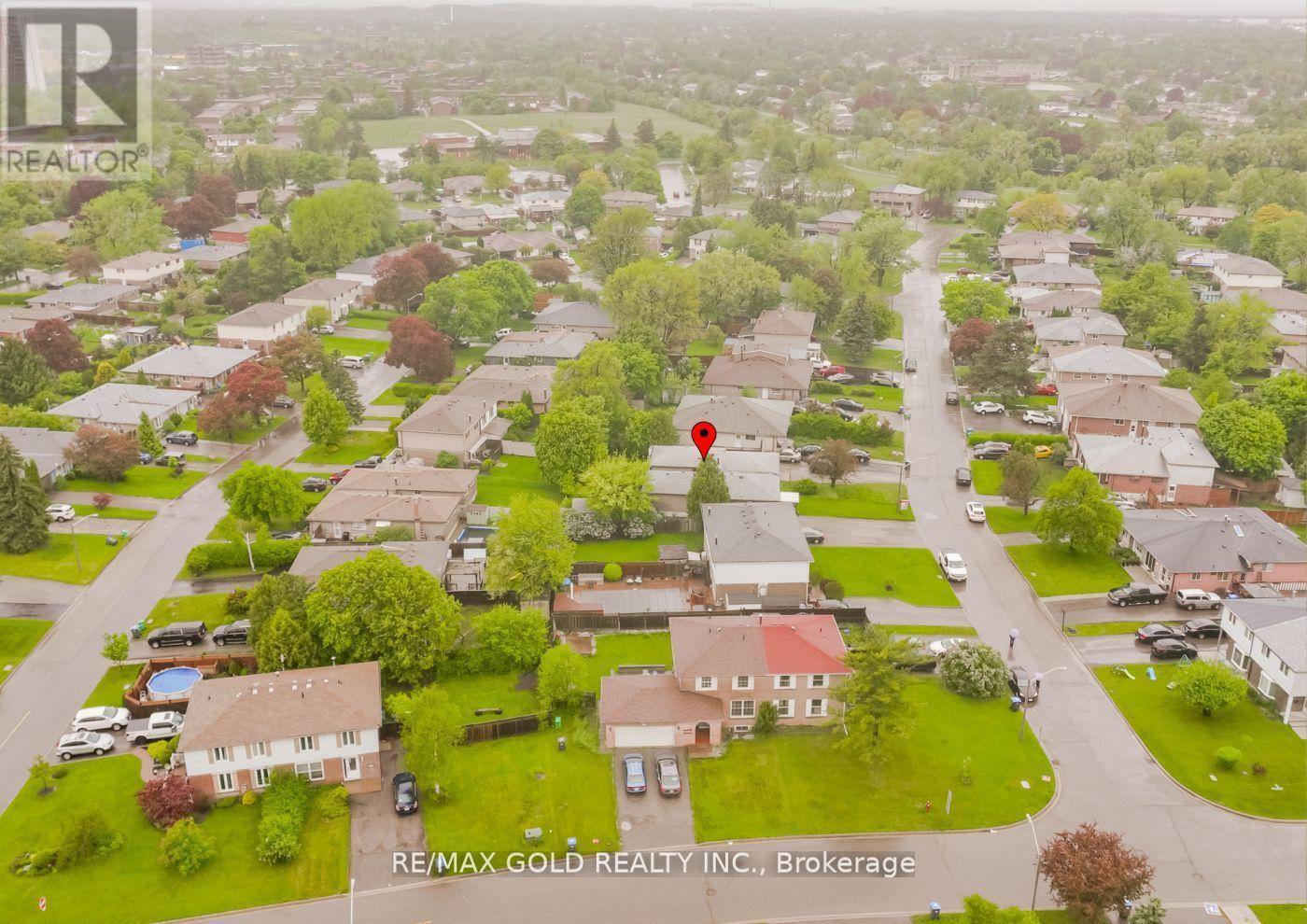 10 Edenridge Drive, Brampton, Ontario  L6T 3B1 - Photo 37 - W12184261
