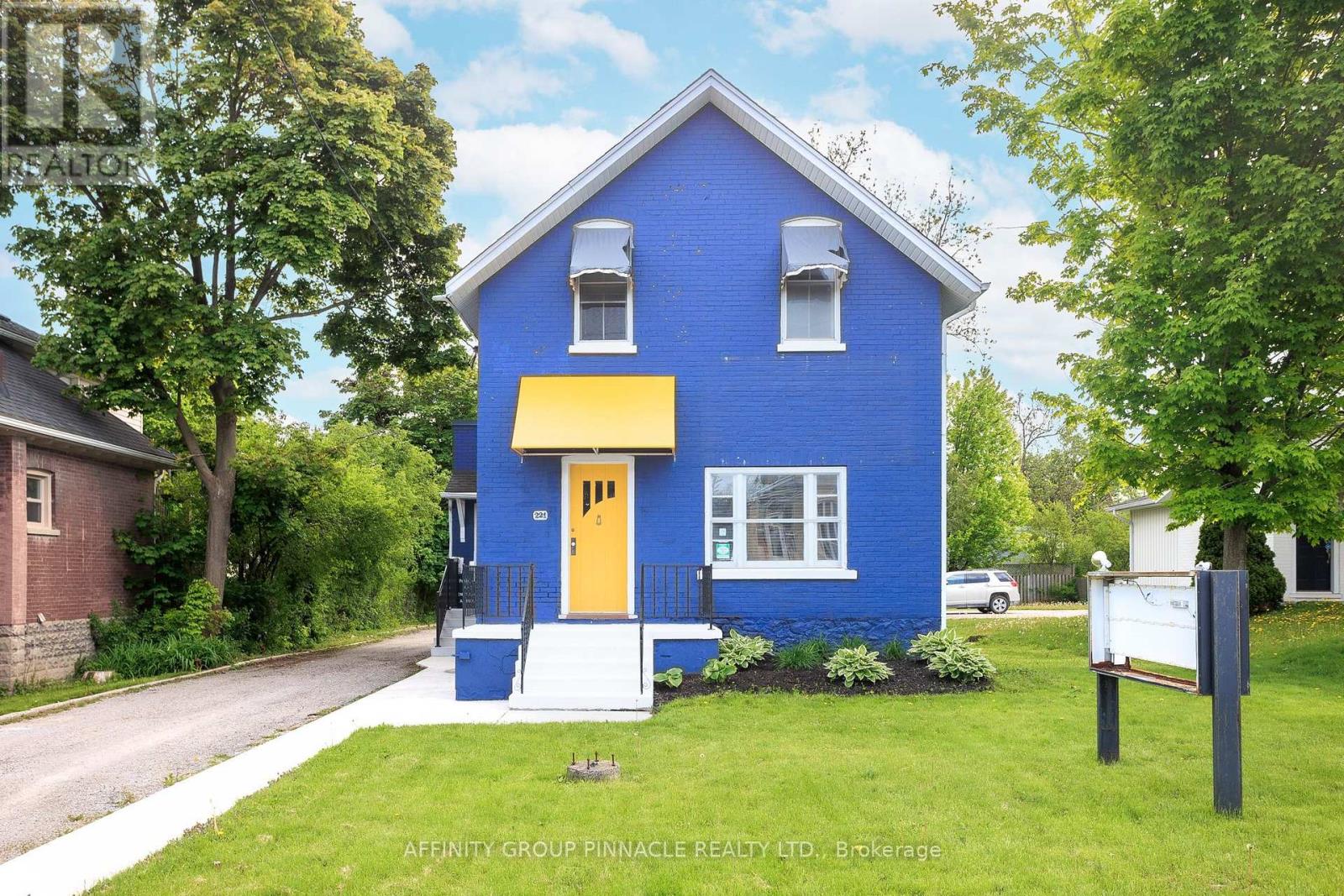 221 Kent Street W, Kawartha Lakes, Ontario  K9V 2Z1 - Photo 2 - X12184423