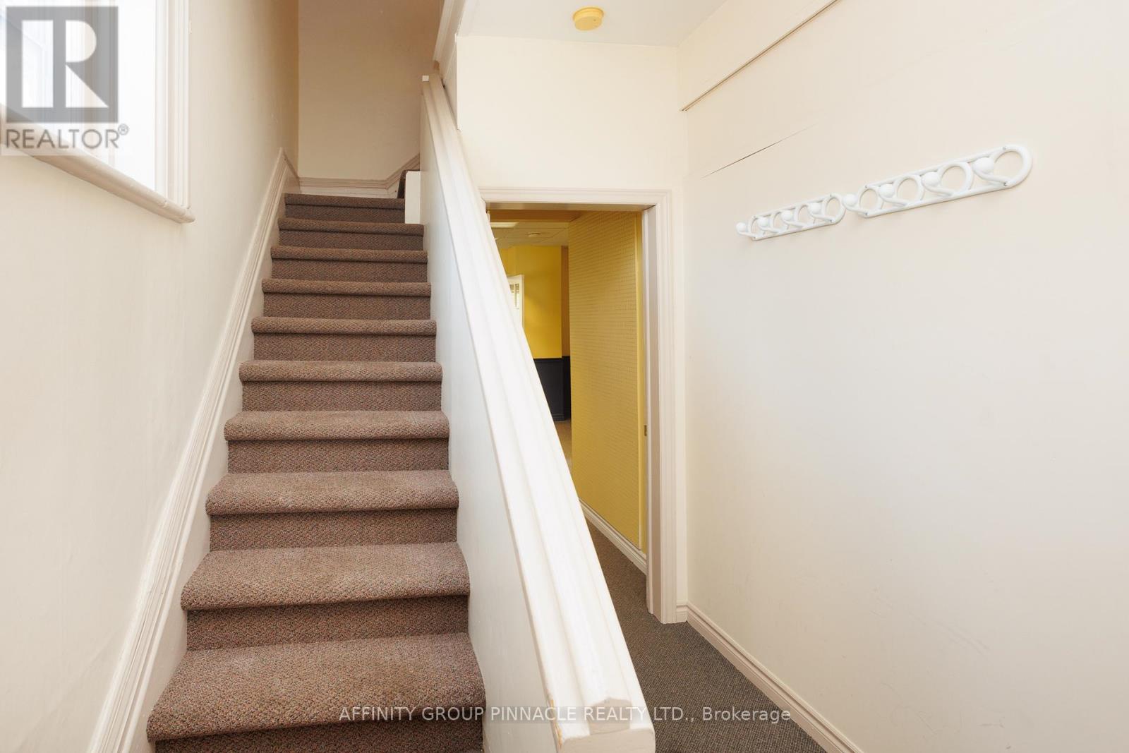 221 Kent Street W, Kawartha Lakes, Ontario  K9V 2Z1 - Photo 31 - X12184423