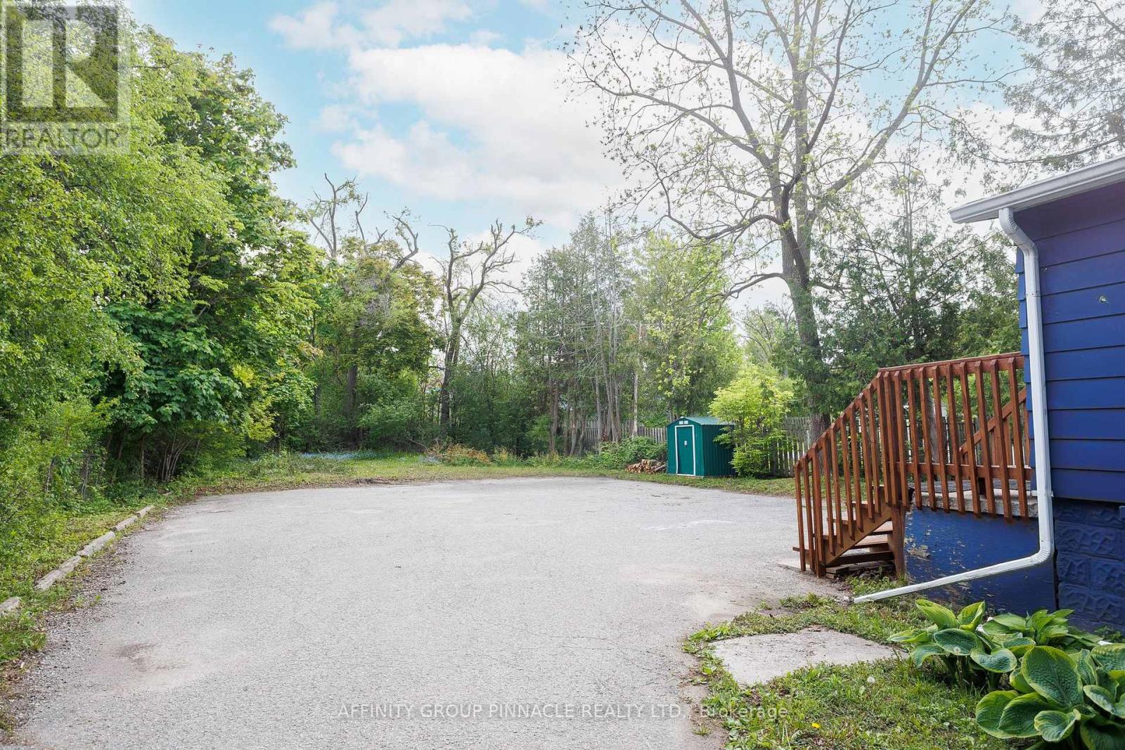 221 Kent Street W, Kawartha Lakes, Ontario  K9V 2Z1 - Photo 8 - X12184423