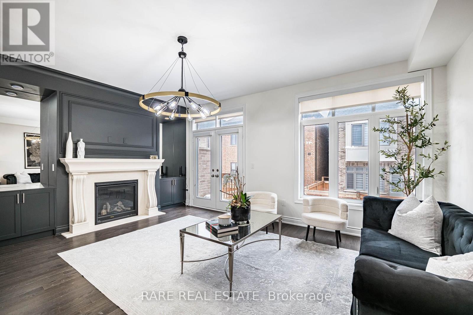 1331 Merton Road, Oakville (Ga Glen Abbey), Ontario  L6M 5L7 - Photo 8 - W12184294
