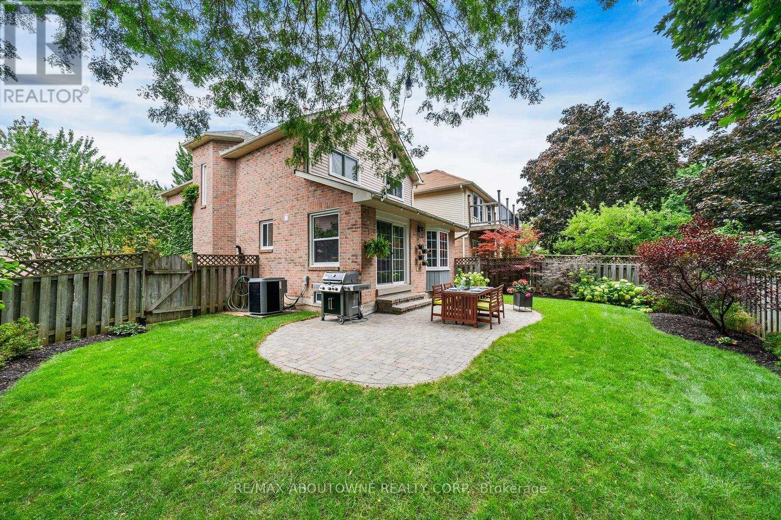 1116 Springbrook Crescent, Oakville (Ga Glen Abbey), Ontario  L6M 2C8 - Photo 46 - W12184308