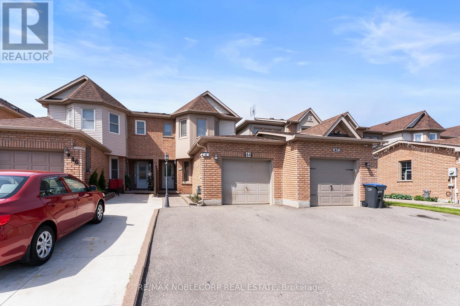 44 Hanton Crescent, Caledon (Bolton East), Ontario  L7E 1W1 - Photo 7 - W12184316
