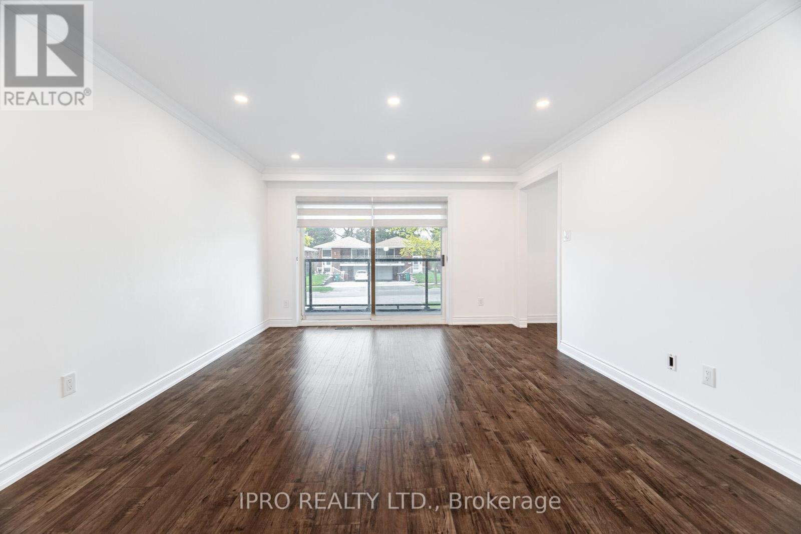 717 Green Meadow Crescent E, Mississauga, Ontario  L5A 2V3 - Photo 17 - W12184338