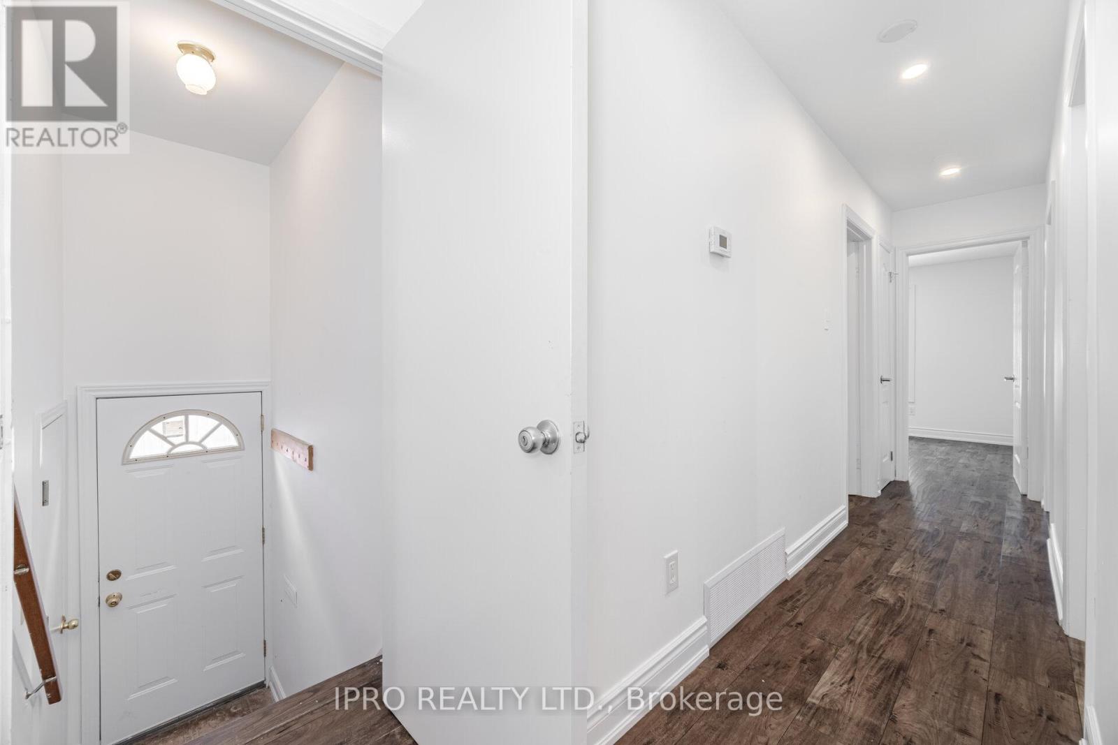 717 Green Meadow Crescent E, Mississauga, Ontario  L5A 2V3 - Photo 20 - W12184338