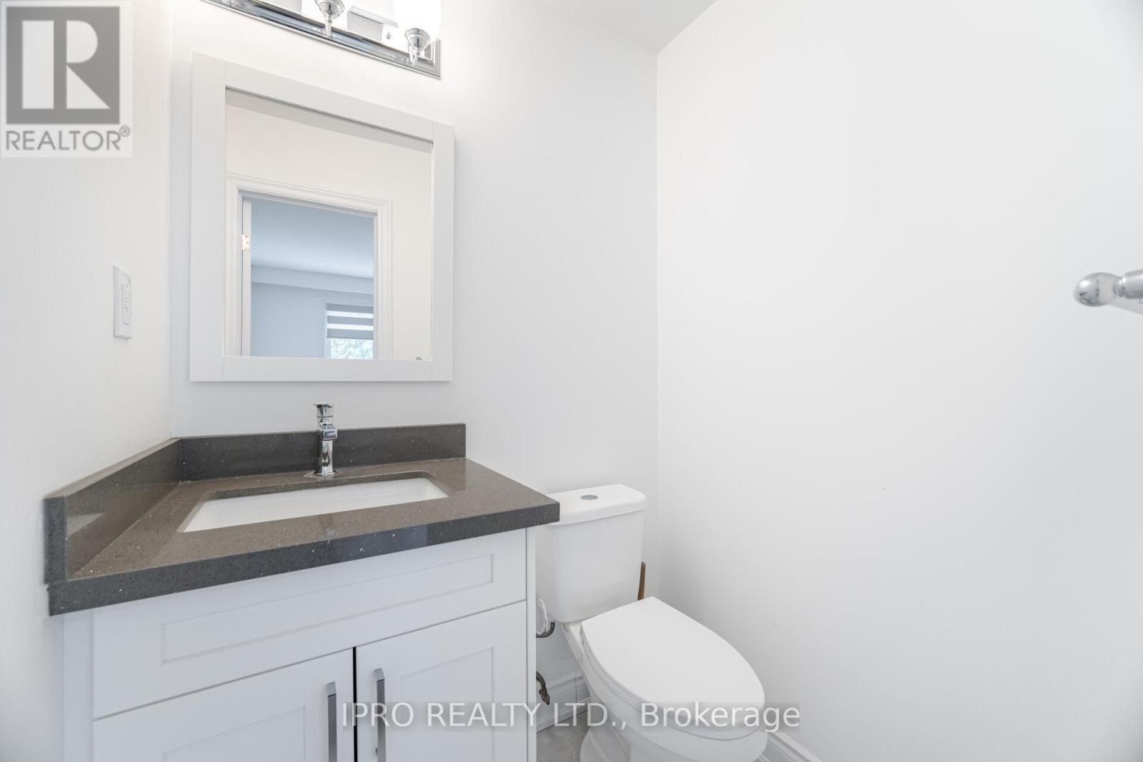 717 Green Meadow Crescent E, Mississauga, Ontario  L5A 2V3 - Photo 25 - W12184338