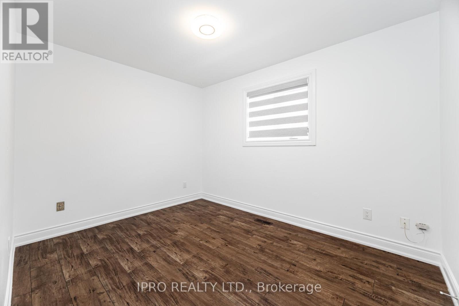 717 Green Meadow Crescent E, Mississauga, Ontario  L5A 2V3 - Photo 28 - W12184338