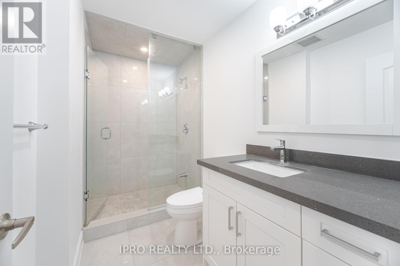 717 Green Meadow Crescent E, Mississauga, Ontario  L5A 2V3 - Photo 31 - W12184338