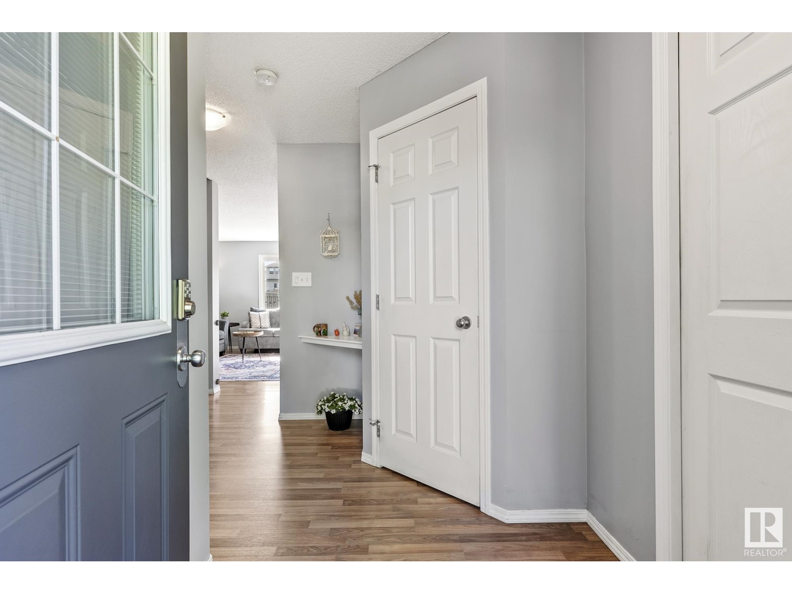 Property at 1649 MELROSE PL SW image 3