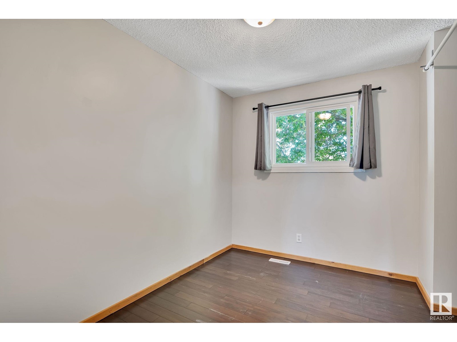 723 Clareview Rd Nw, Edmonton, Alberta  T5A 3S6 - Photo 16 - E4439421