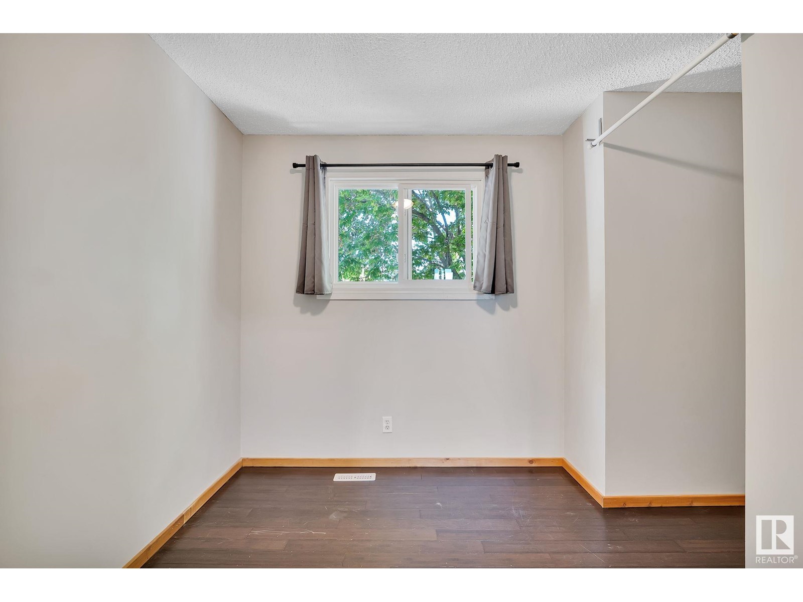 723 Clareview Rd Nw, Edmonton, Alberta  T5A 3S6 - Photo 17 - E4439421