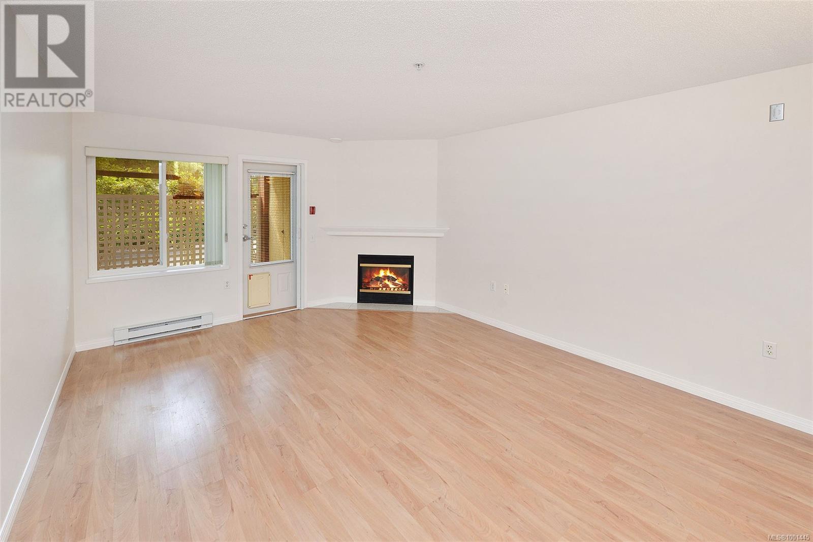 Property at 101 2045 Carrick St image 2