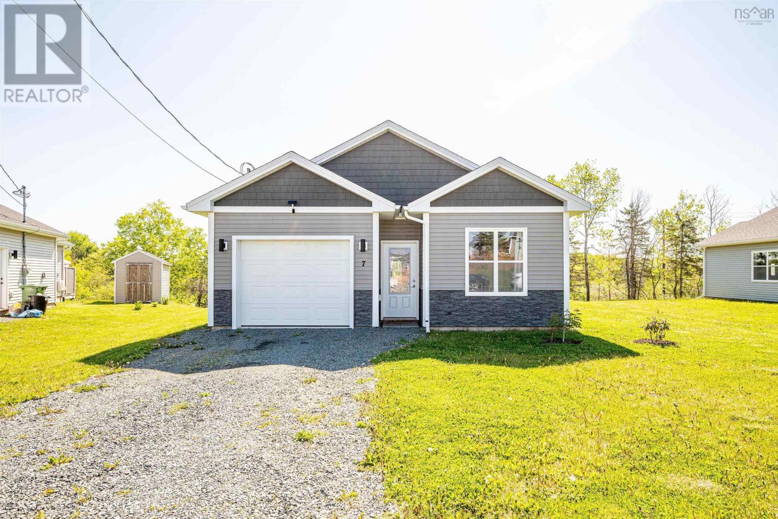 Property at 7 Perry Crescent image 5