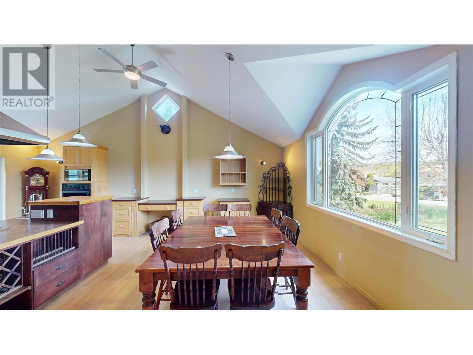 405 30th Avenue S, Cranbrook, BC V1C3K8