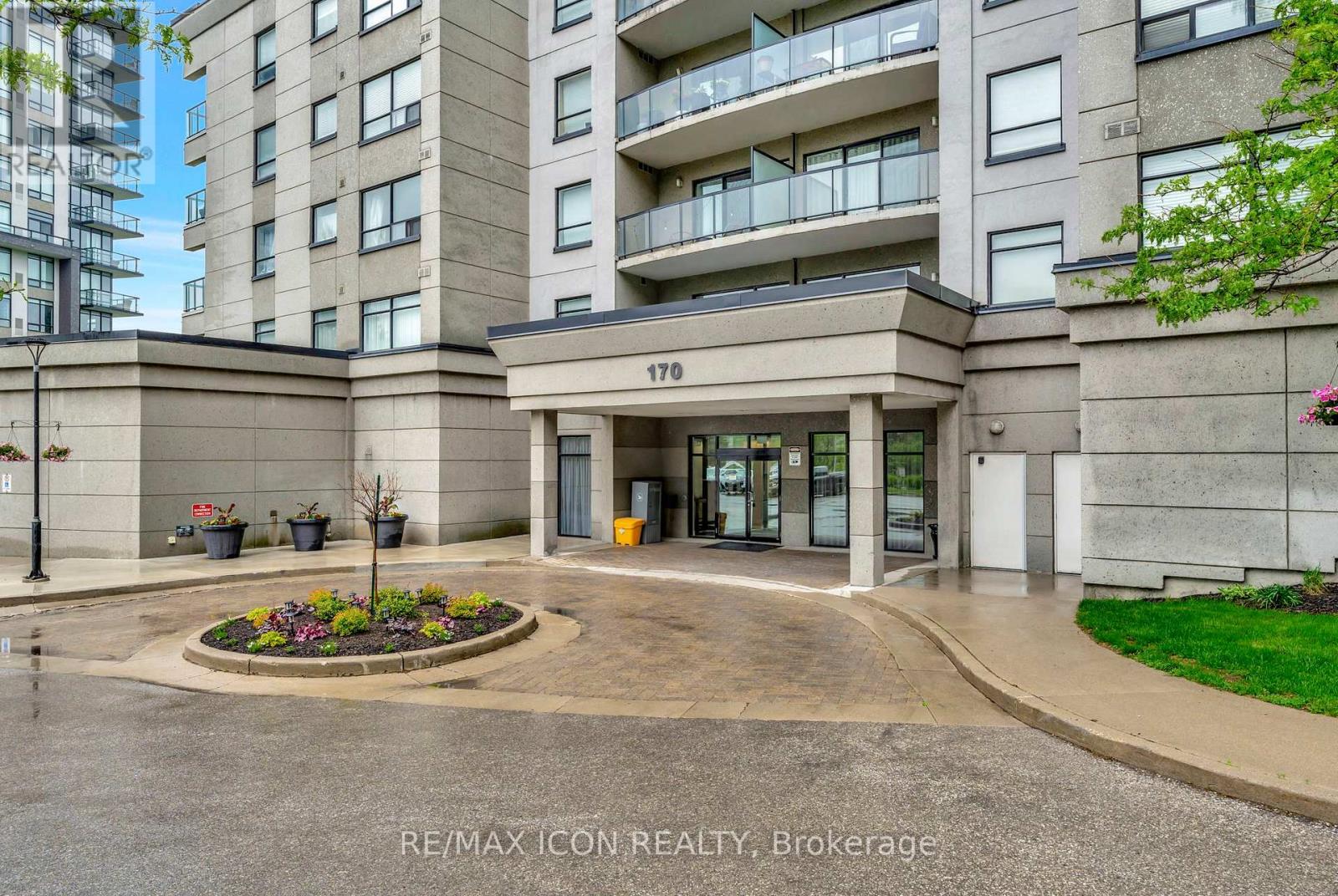 1107 - 170 Water Street N, Cambridge, Ontario  N1R 3B6 - Photo 2 - X12184236