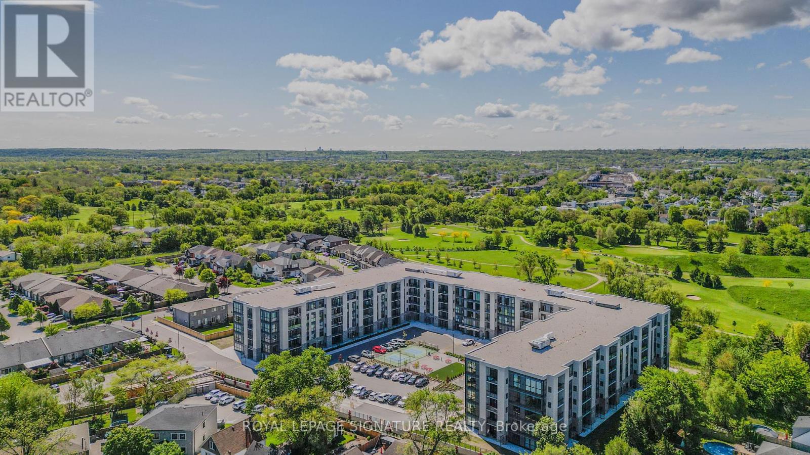 130 - 50 Herrick Avenue, St. Catharines (Oakdale), Ontario  L2P 0G3 - Photo 3 - X12184248