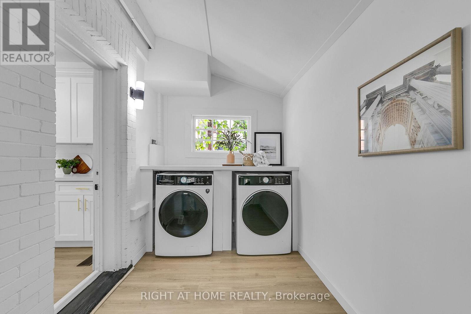 36 Surrey Street W, Guelph (Downtown), Ontario  N1H 3R4 - Photo 16 - X12184256