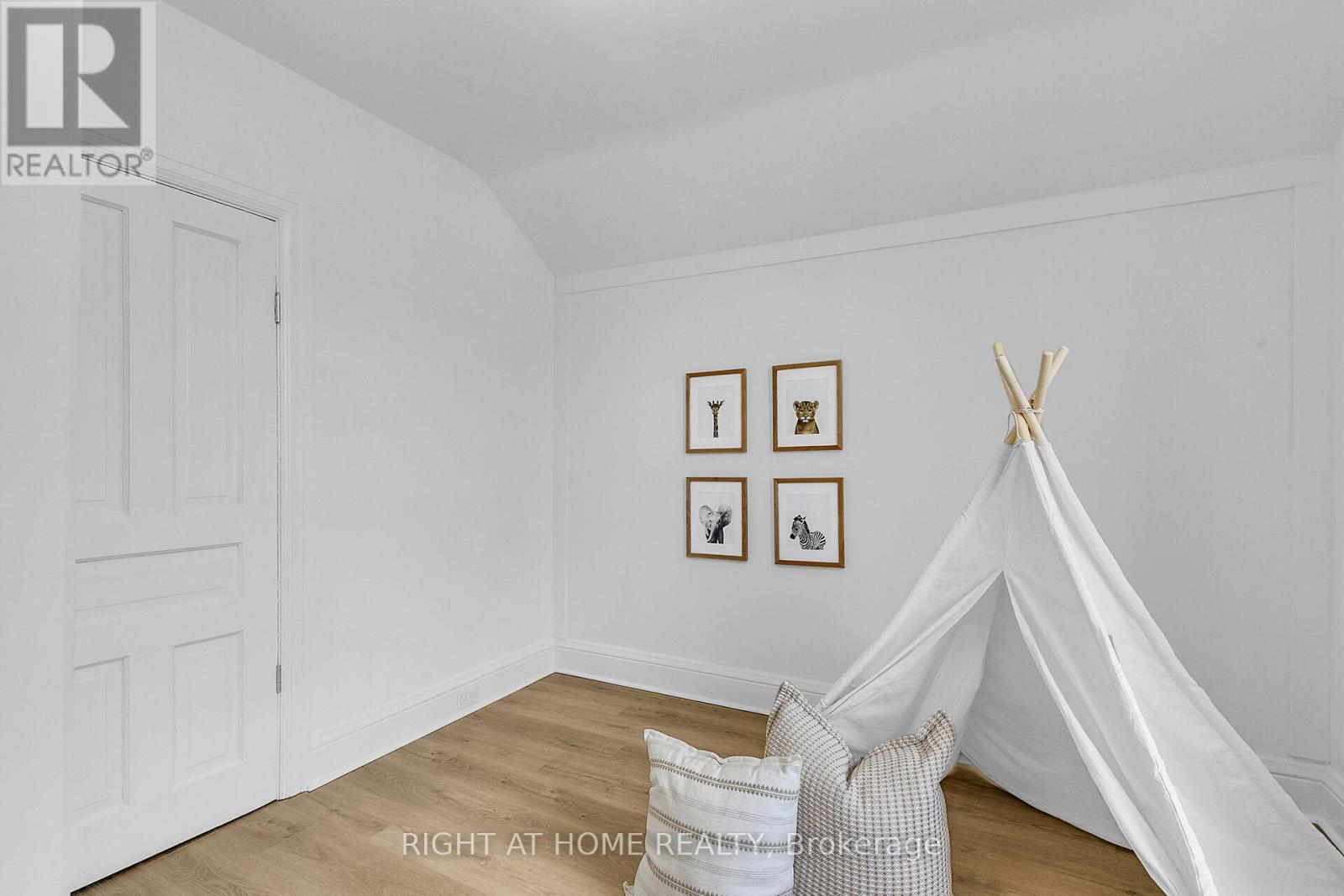 36 Surrey Street W, Guelph (Downtown), Ontario  N1H 3R4 - Photo 23 - X12184256