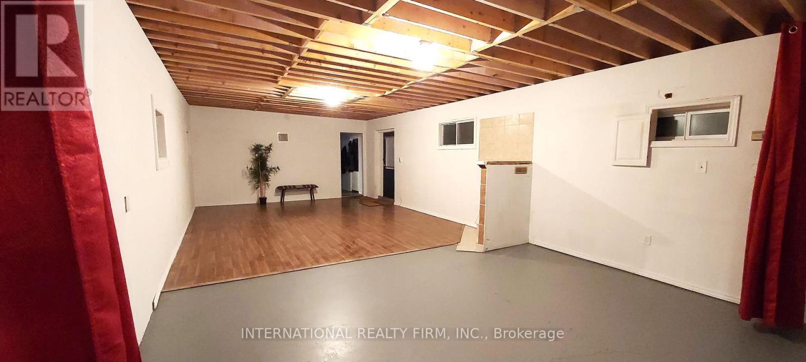 366 Cumberland Avenue, Hamilton, Ontario  L8M 2A2 - Photo 6 - X12184259