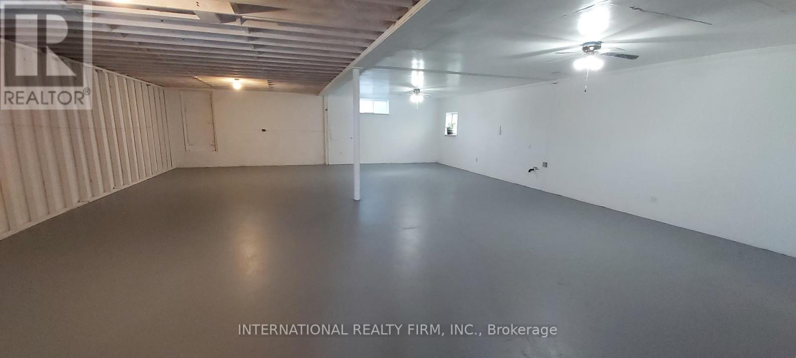 366 Cumberland Avenue, Hamilton (Blakeley), Ontario  L8M 2A2 - Photo 1 - X12184280