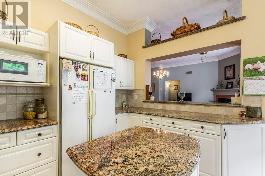 34 Nimmo Street, Brant (Paris), Ontario  N3L 2H9 - Photo 11 - X12184321